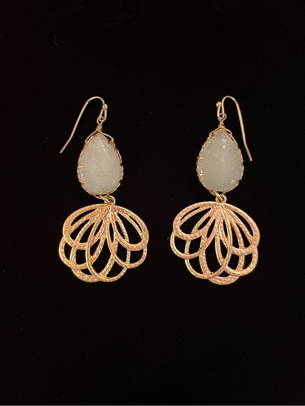 Vintage Gold Dangle Earrings with Light Green Druzy Teardrops Stones